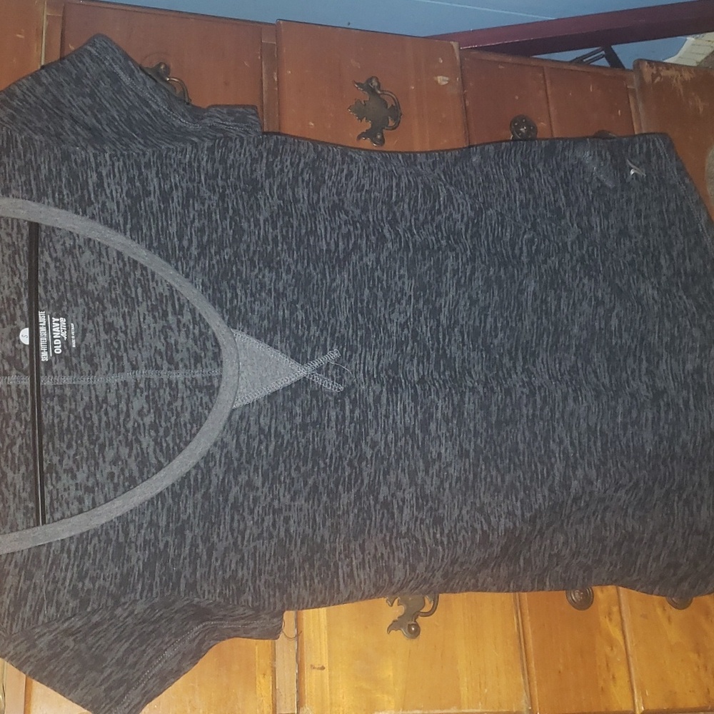 Old navy active T-shirt